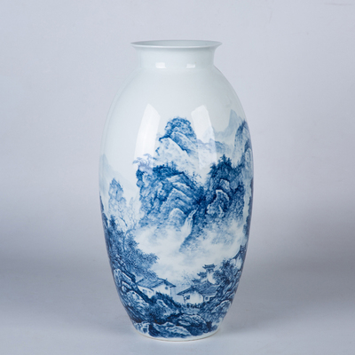 江西省高级工艺美术师谢克锋老师 青花山水瓶 直径28cm 高度51cm
